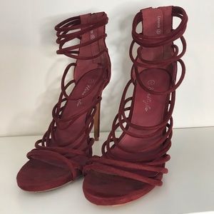 SIZE 8 RED/MAROON STRAPPY HEELS